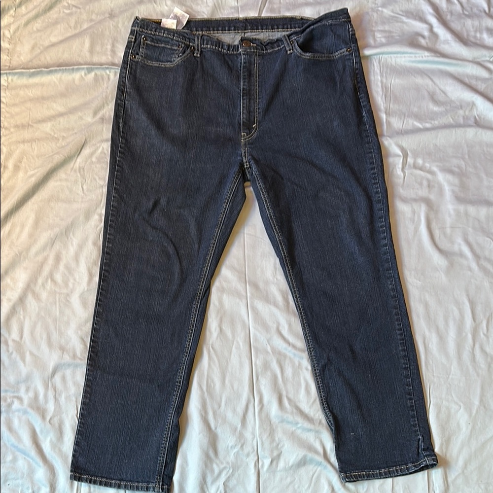 Levi's darker wash Straight Jeans Classic Style